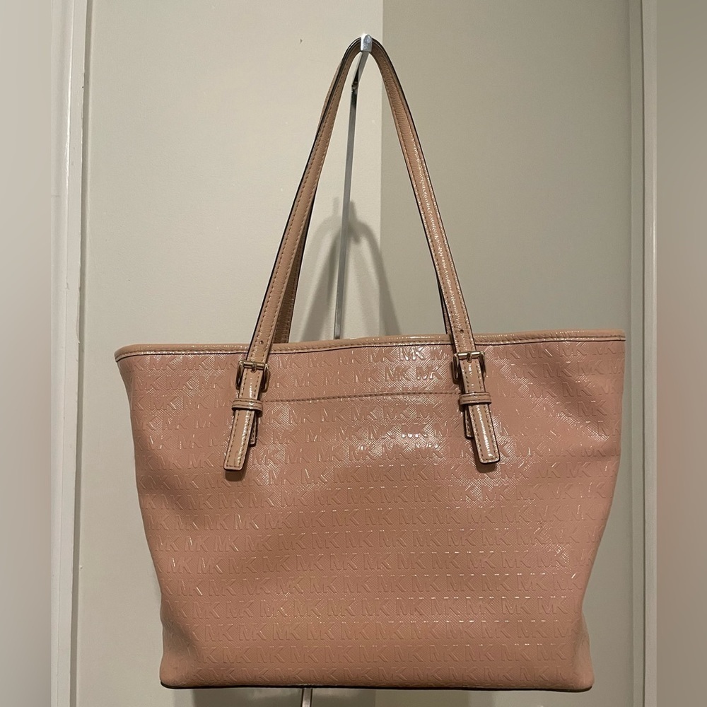 Micheal Kors Patent Signature Jet Set Travel Tote - Picture 2 of 7